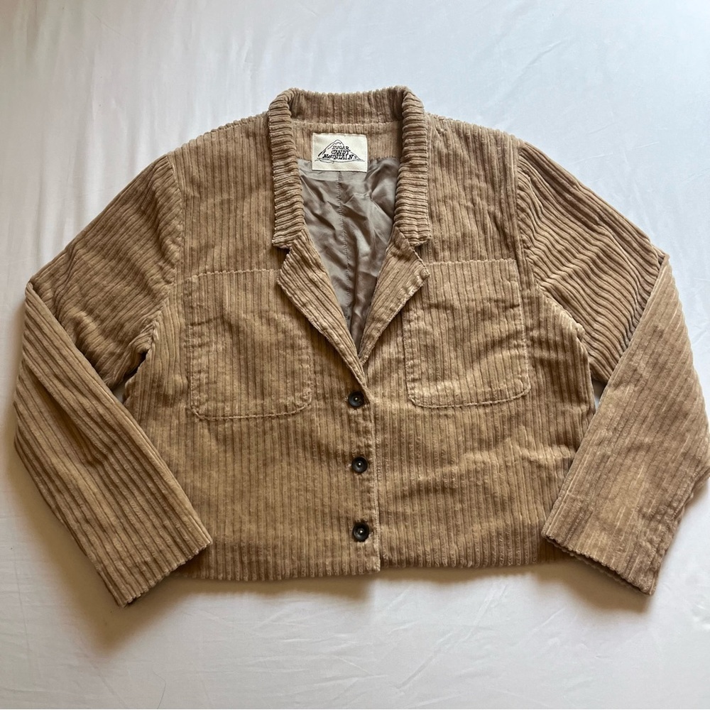 SUGAR CANDY MOUNTAIN tan‎ corduroy boxy cropped three button up jacket